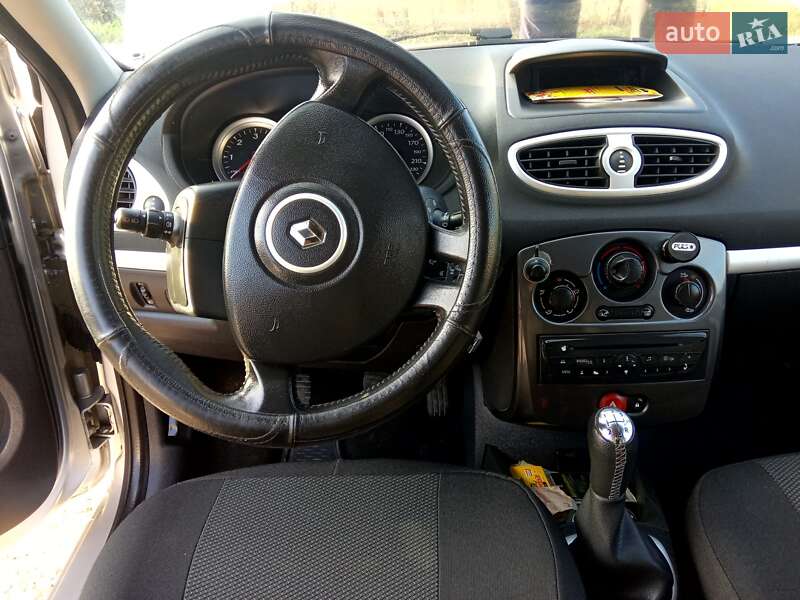 Универсал Renault Clio 2011 в Снятине