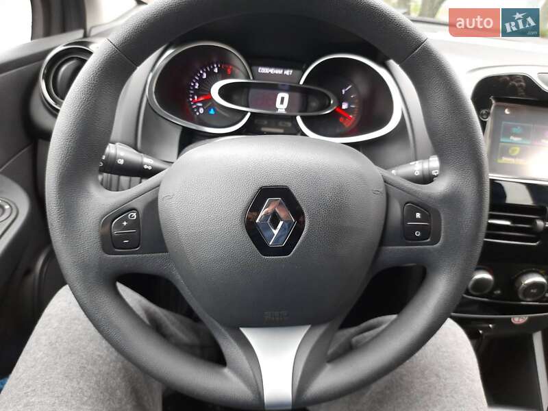 Универсал Renault Clio 2016 в Згуровке