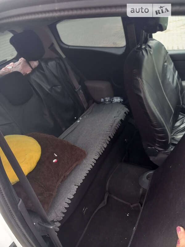 Хетчбек Renault Clio 2011 в Львові