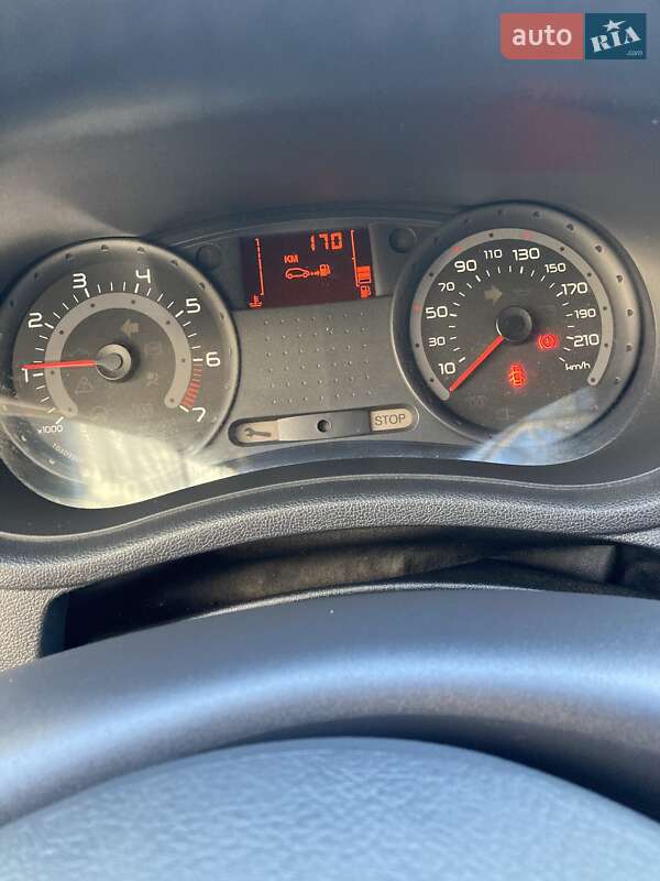 Хэтчбек Renault Clio 2007 в Львове фото 8 Хэтчбек Renault Clio 2007 в Львове