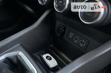Хэтчбек Renault Clio 2021 в 