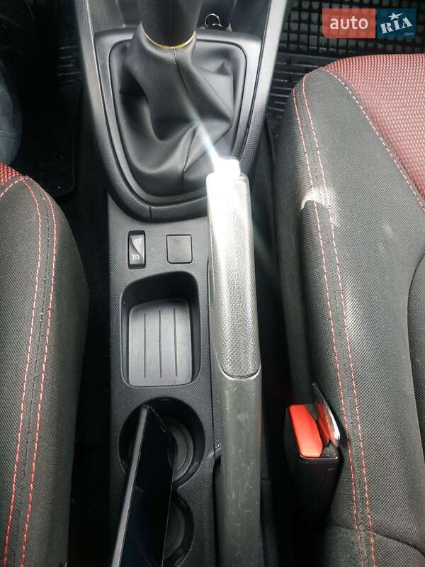 Универсал Renault Clio 2015 в Днепре