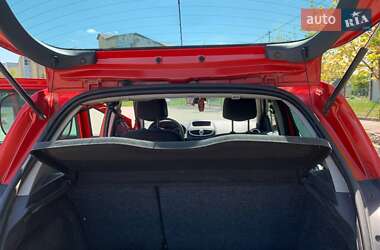 Хэтчбек Renault Clio 2009 в 