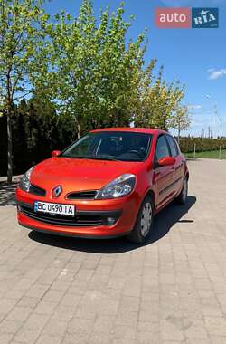 Хэтчбек Renault Clio 2009 в 