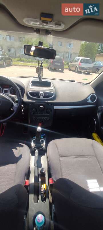 Универсал Renault Clio 2008 в Полтаве