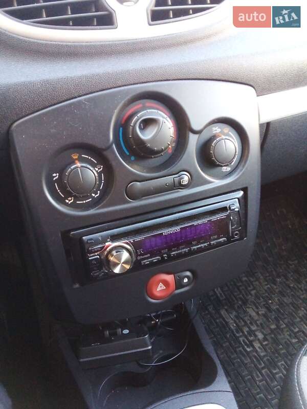 Хэтчбек Renault Clio 2011 в Тернополе