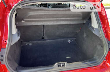 Хэтчбек Renault Clio 2013 в 