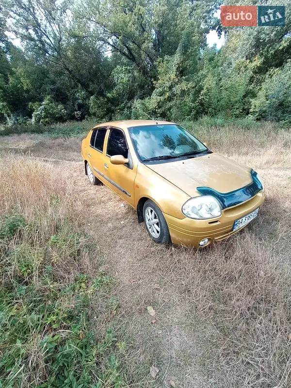 Renault Clio 2001