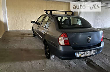 Седан Renault Clio 2006 в Киеве