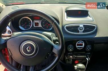 Хэтчбек Renault Clio 2006 в Умани