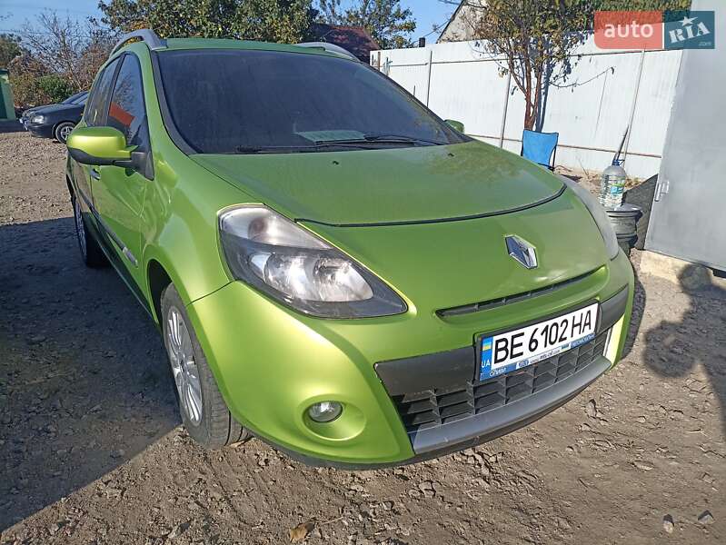 Хэтчбек Renault Clio 2009 в Новой Одессе