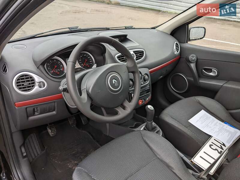 Хетчбек Renault Clio 2007 в Рівному