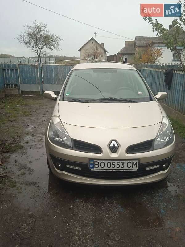 Хэтчбек Renault Clio 2006 в Чорткове