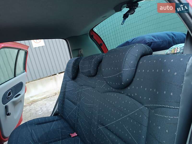Хетчбек Renault Clio 2002 в Львові