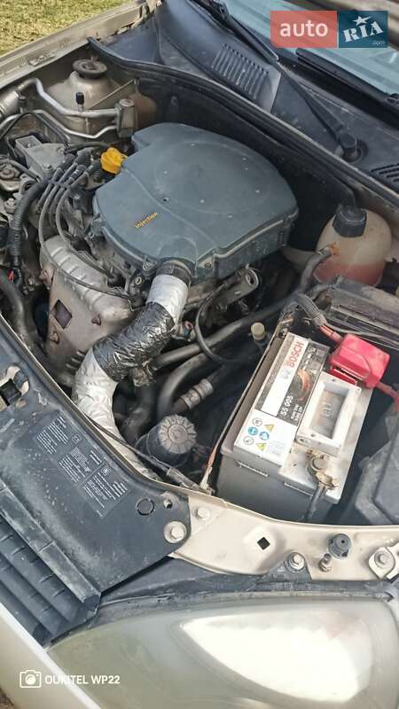 Седан Renault Clio 2007 в Подгайцах