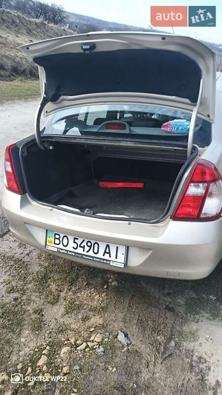 Седан Renault Clio 2007 в Подгайцах