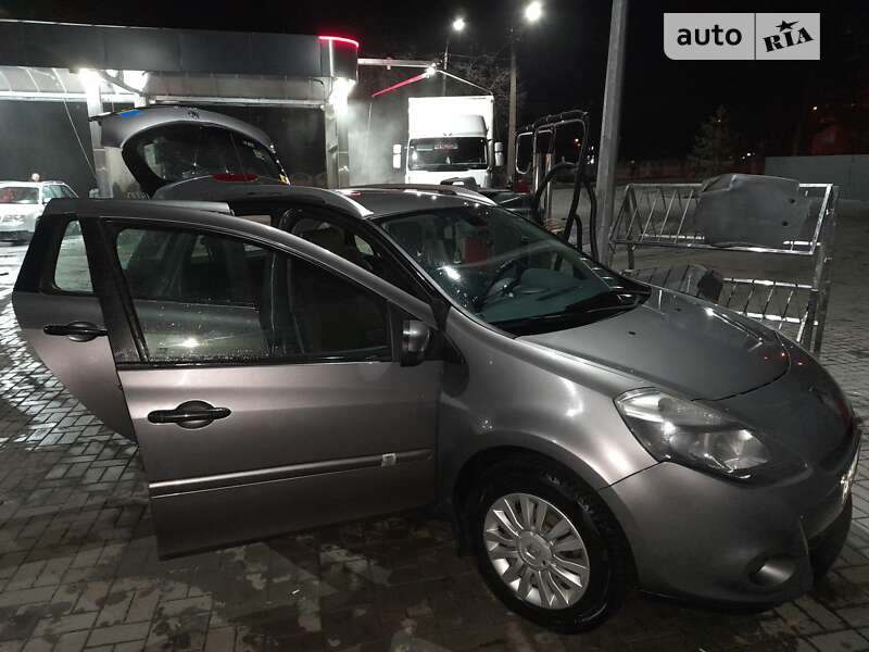 Универсал Renault Clio 2009 в Хмельницком
