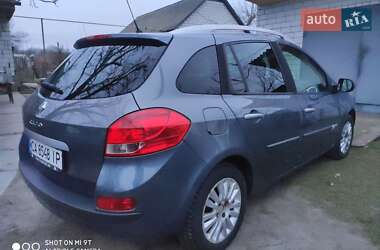 Универсал Renault Clio 2010 в Каневе