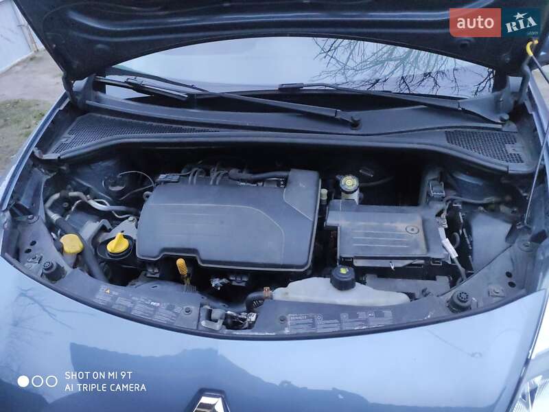 Универсал Renault Clio 2010 в Каневе