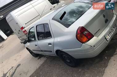Хэтчбек Renault Clio 2001 в 