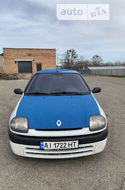 Хэтчбек Renault Clio 2000 в Киеве