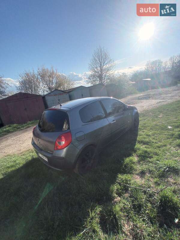 Хэтчбек Renault Clio 2007 в Коломые