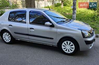 Седан Renault Clio 2005 в Киеве