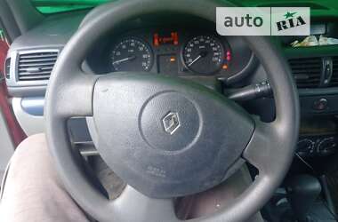 Хэтчбек Renault Clio 2004 в Прилуках