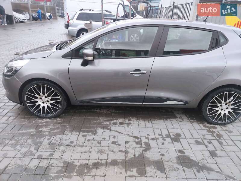 Хэтчбек Renault Clio 2014 в Ивано-Франковске