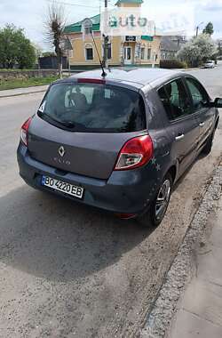 Универсал Renault Clio 2009 в Шумске