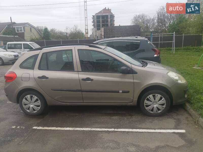 Универсал Renault Clio 2009 в Житомире