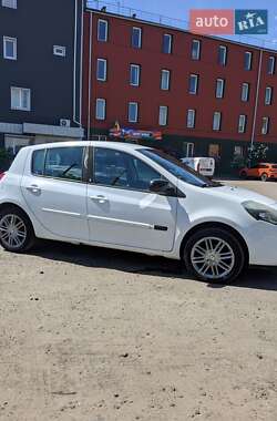 Хетчбек Renault Clio 2010 в Рівному