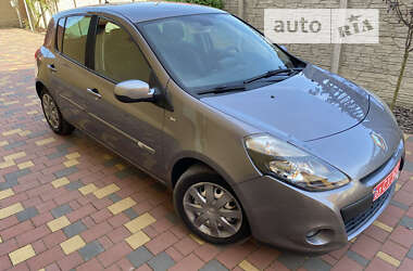 Хэтчбек Renault Clio 2011 в Луцке