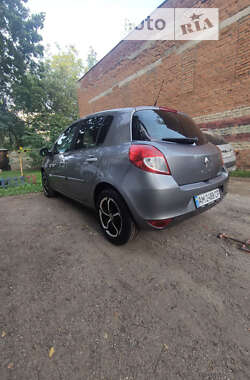 Хэтчбек Renault Clio 2010 в Житомире