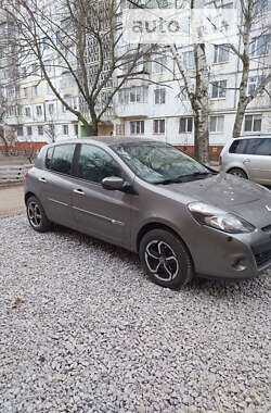 Хэтчбек Renault Clio 2010 в Житомире