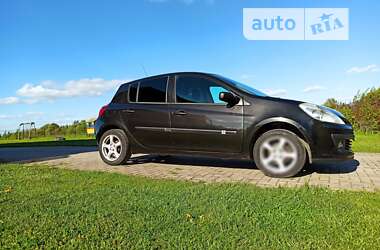 Хэтчбек Renault Clio 2008 в Львове