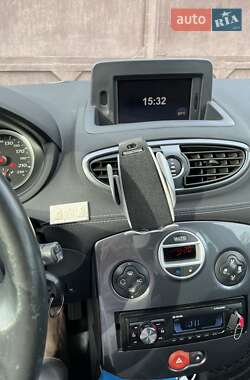 Универсал Renault Clio 2011 в Глухове фото 2 Универсал Renault Clio 2011 в Глухове
