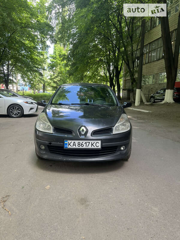 Хэтчбек Renault Clio 2007 в Киеве