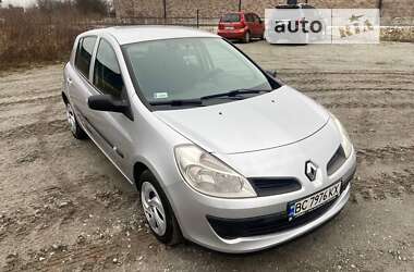 Хэтчбек Renault Clio 2008 в Львове