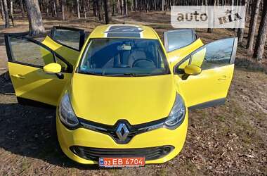 Хетчбек Renault Clio 2012 в Чернігові