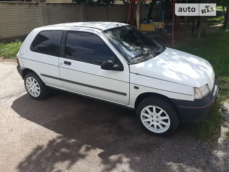 Renault Clio 1994
