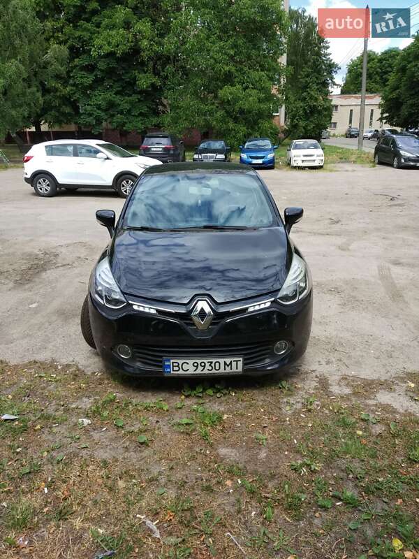 Хэтчбек Renault Clio 2013 в 