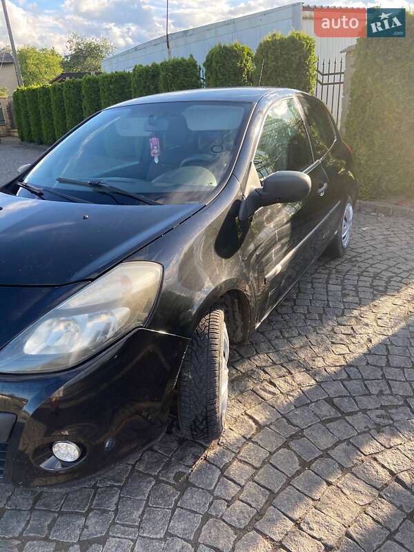 Хэтчбек Renault Clio 2010 в Львове фото 9 Хэтчбек Renault Clio 2010 в Львове