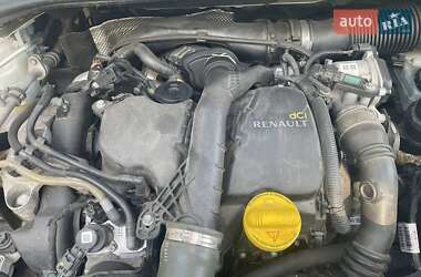 Хэтчбек Renault Clio 2012 в 