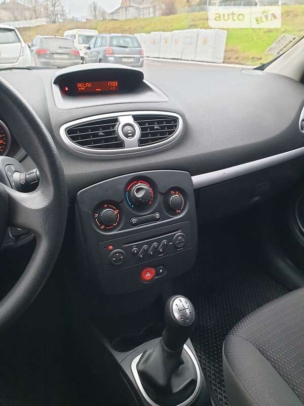 Универсал Renault Clio 2008 в Луцке фото 21 Универсал Renault Clio 2008 в Луцке