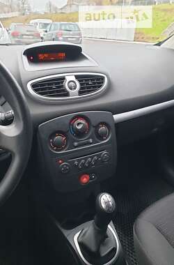 Универсал Renault Clio 2008 в 