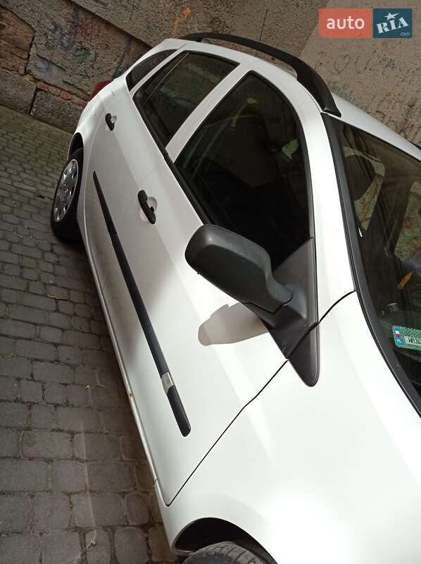 Универсал Renault Clio 2009 в Львове