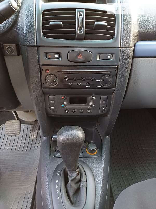 Седан Renault Clio 2007 в Бердичеве