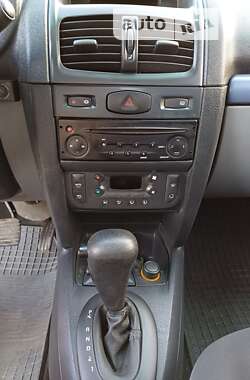Седан Renault Clio 2007 в 