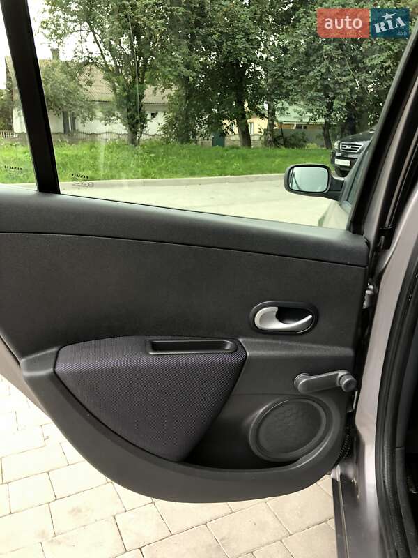 Универсал Renault Clio 2009 в Дубно фото 48 Универсал Renault Clio 2009 в Дубно